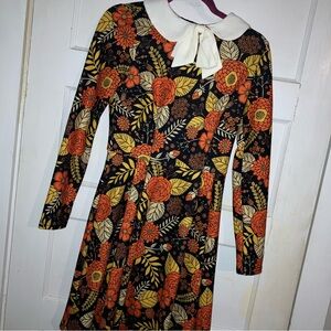 Floral Long Sleeve Dress with White Collar Smak Parlour